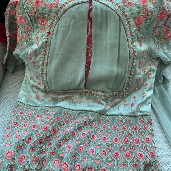 Beautiful designer’s Anarkali long Dress/gown - Picture 4 of 13